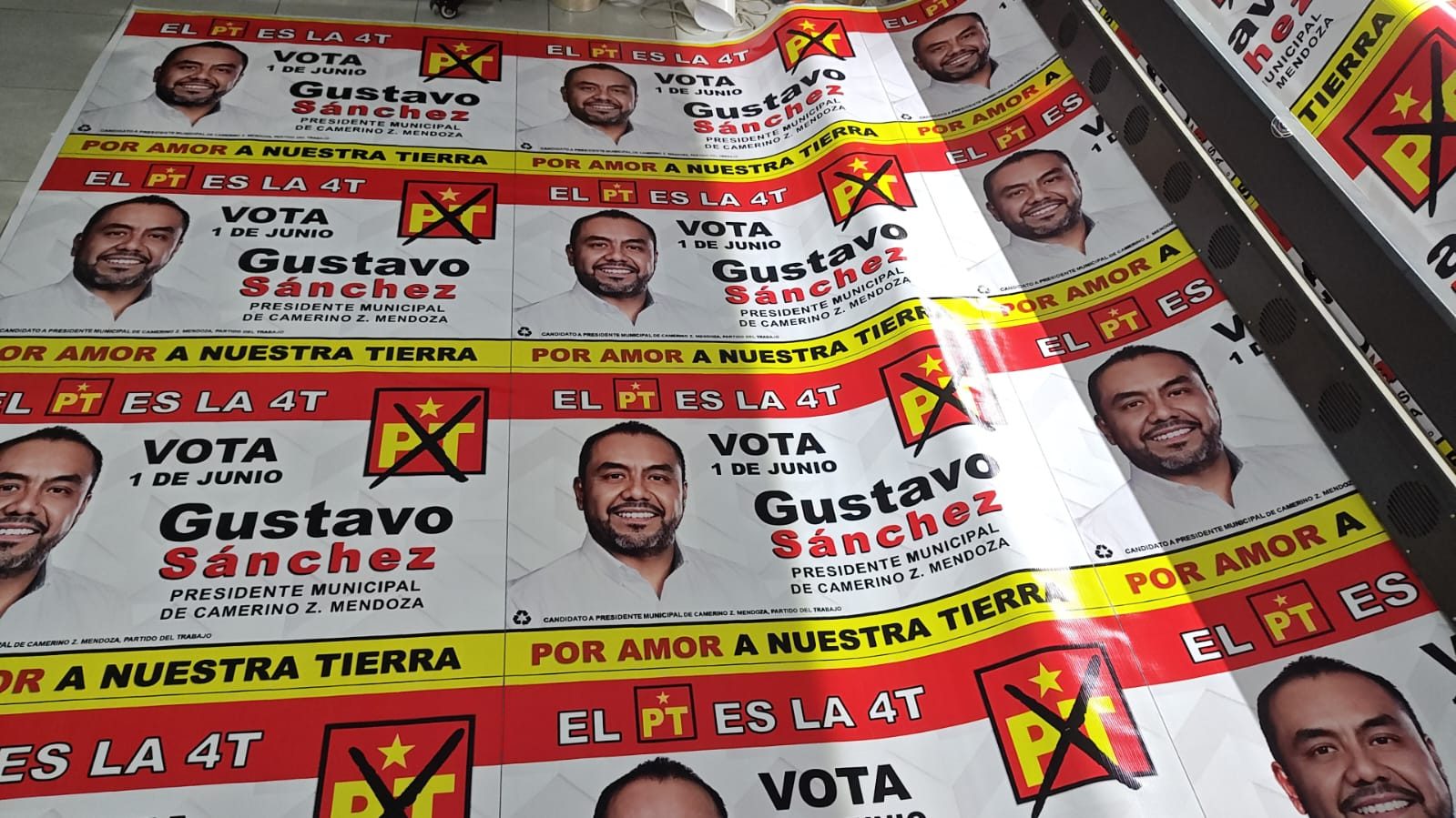 Lonas para candidatos, en volumen - trabajo real de De Todo Impresos TLX